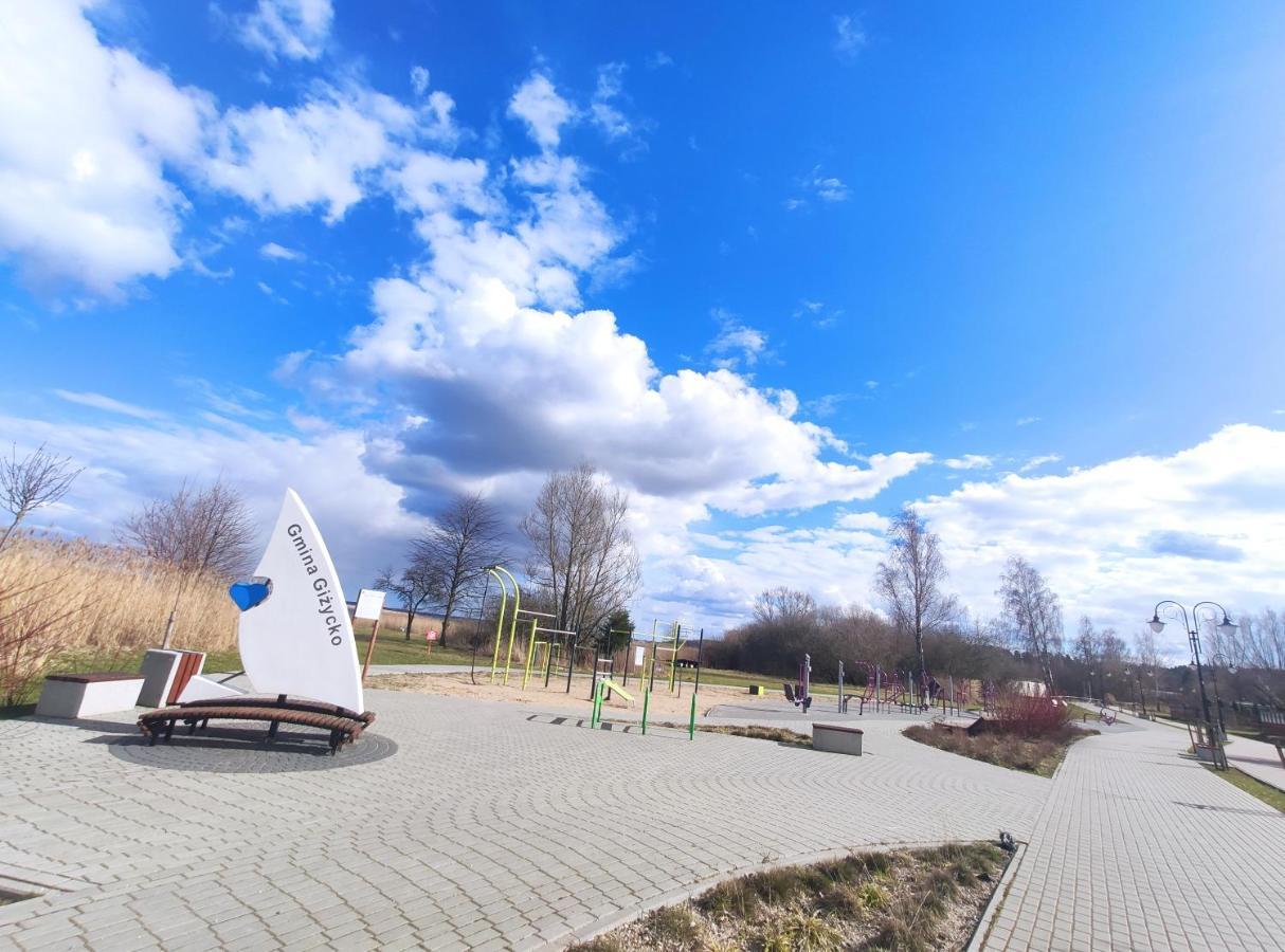 Apartament Zeglarski Вилкаси Екстериор снимка